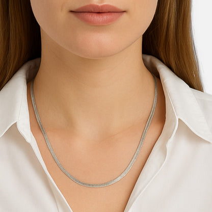 VelroisMode | Stainless Steel Snake Chain Necklace – Sleek, Durable, Effortlessly Stylish