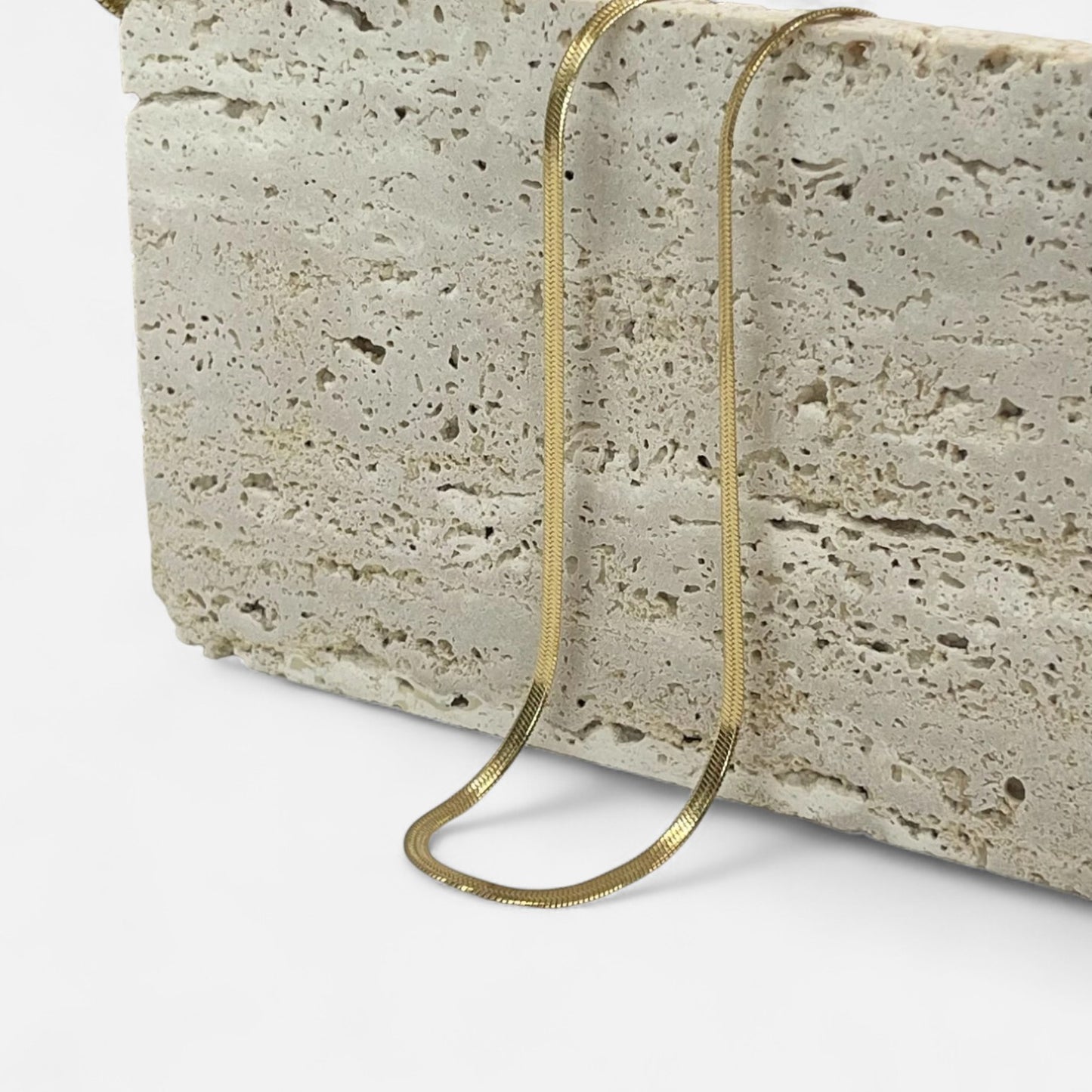 VelroisMode | Stainless Steel Snake Chain Necklace – Sleek, Durable, Effortlessly Stylish