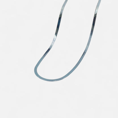 VelroisMode | Stainless Steel Snake Chain Necklace – Sleek, Durable, Effortlessly Stylish